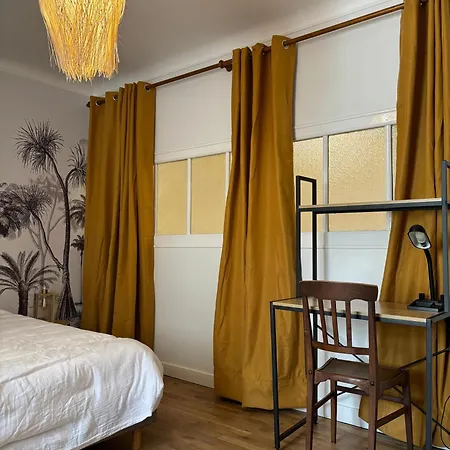 Maison Spacieuse En *